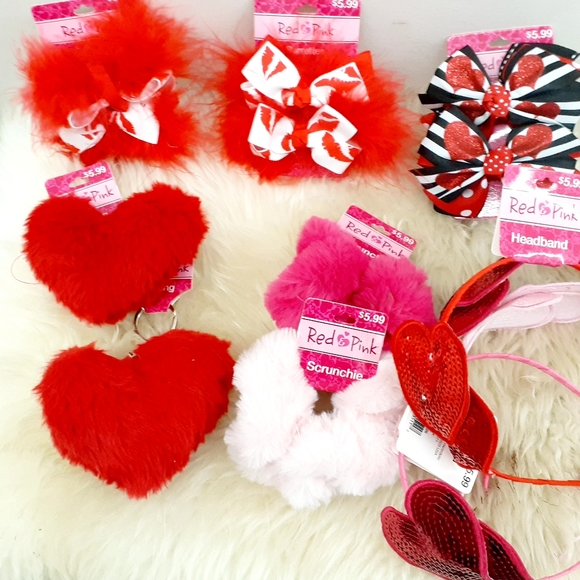 New Tag Red Hair clip. plush heart Key chain & More Valentine gift - Picture 3 of 4